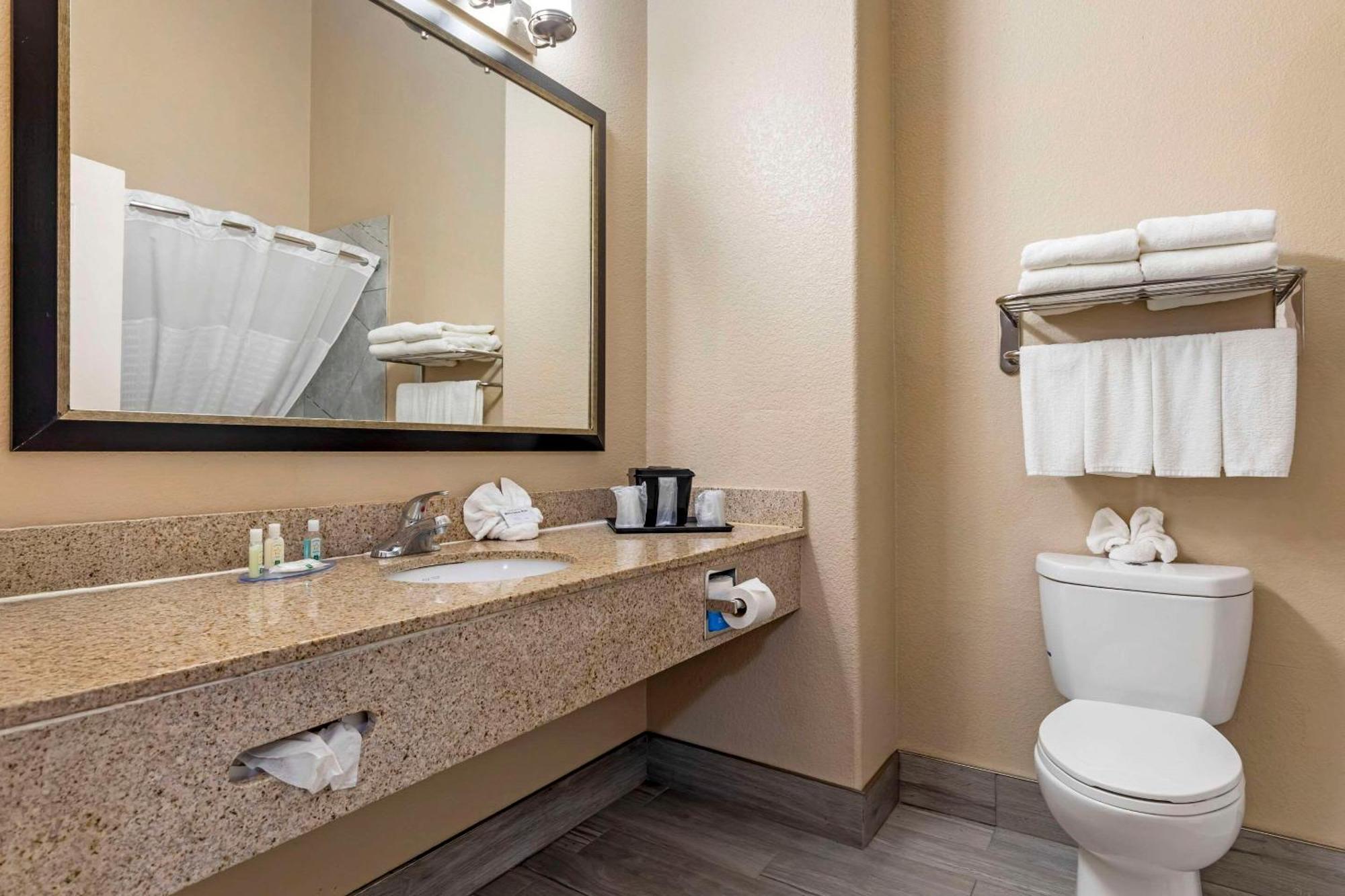 Quality Inn And Suites Groesbeck Екстериор снимка